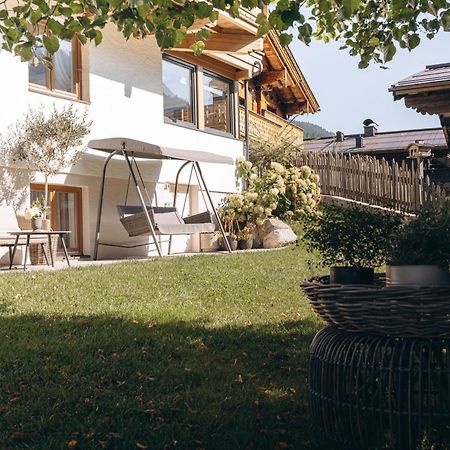 Bed and Breakfast Haus Spieleck Saalbach-Hinterglemm Exterior foto