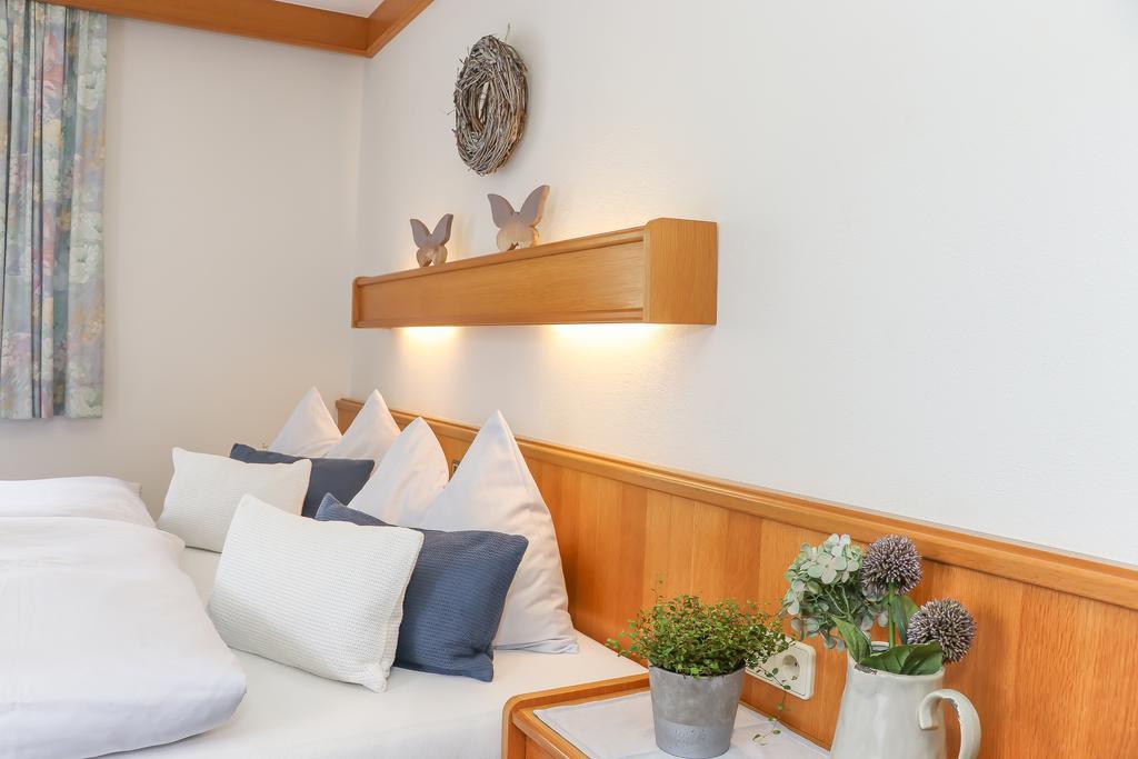 Bed and Breakfast Haus Spieleck Saalbach-Hinterglemm Exterior foto