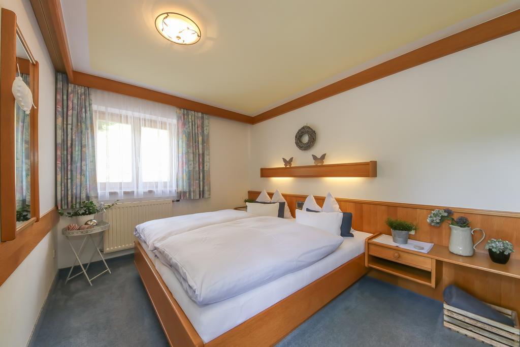 Bed and Breakfast Haus Spieleck Saalbach-Hinterglemm Exterior foto