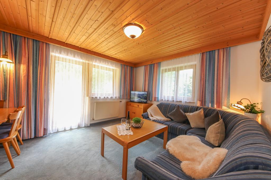 Bed and Breakfast Haus Spieleck Saalbach-Hinterglemm Exterior foto